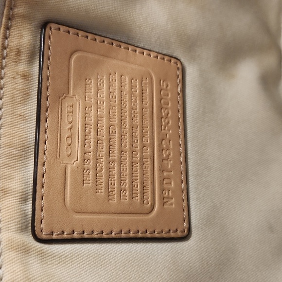 Coach Tote Bag - Picture 14 of 17